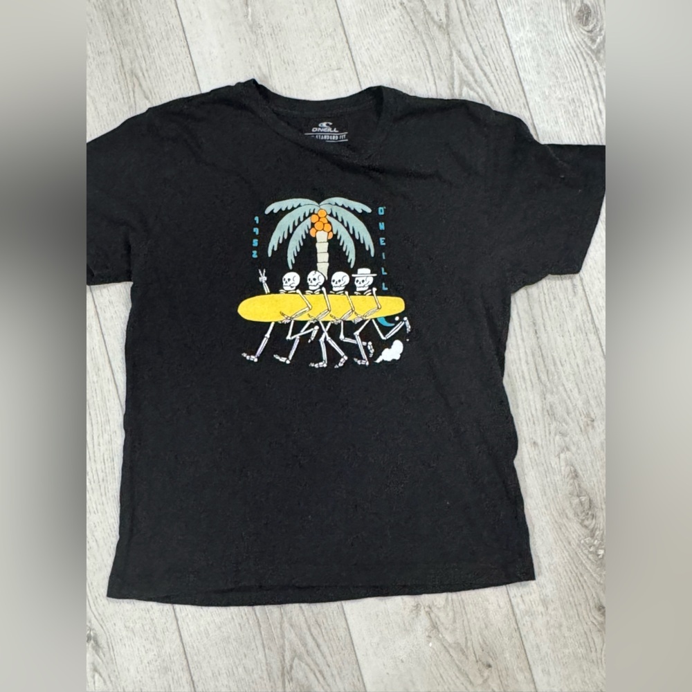 O’Neill boys extra large T-shirt